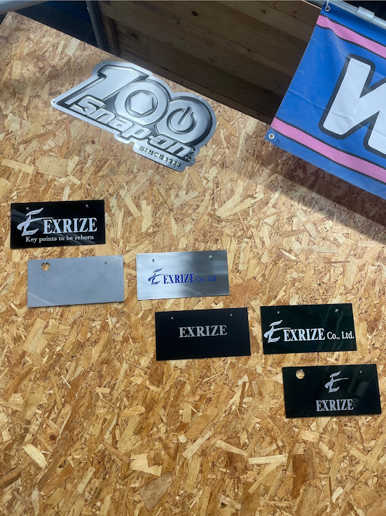 EXRIZEさんが投稿したいつもイイネ&コメントありがとうございます🙇‍♂️・オシャレ・ベンツ・黒ボディコラボ・あしたはきっといい日になるに関するカスタム事例の投稿画像3枚目