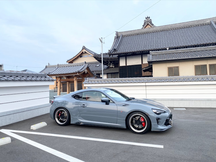 86のPROJECT.R・ソリッドグレー・お寺と86・涅槃像と86に関するカスタム事例の投稿画像3枚目