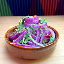 onion lemon and green chillies salad 