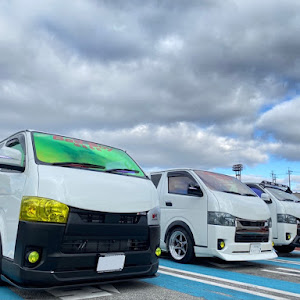 ハイエースバン