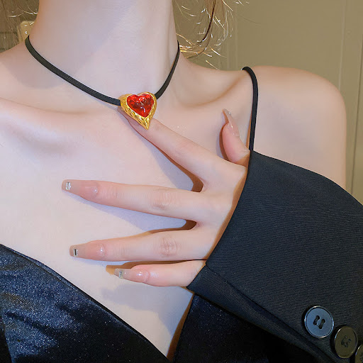 Title 6, High End Temperament Pleated Heart-shaped Earri...