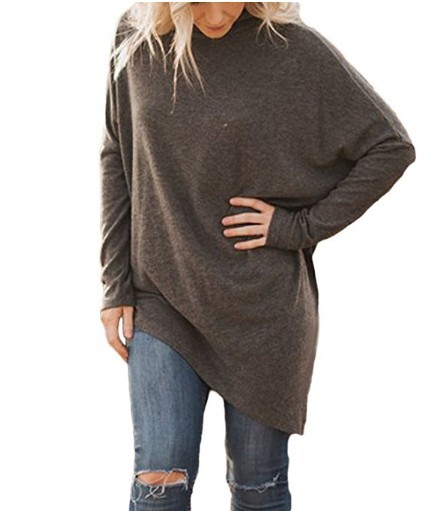 Title 3, Irregular turtleneck sweater with bat sleeves