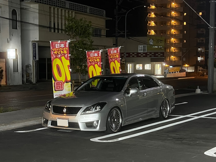 クラウンアスリートの20インチデビュー・19インチ欲しい・沖縄に関するカスタム事例の投稿画像2枚目