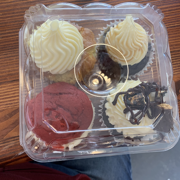 Gluten-Free Cupcakes at Sweet Encounter Bakery & Cafe