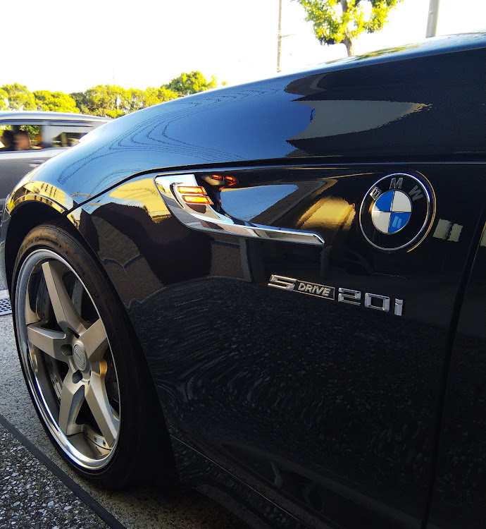 Z4 ロードスターのいつも回覧頂き有り難う御座います。🤗・グレードエンブレム見てみたいに関するカスタム事例の投稿画像11枚目
