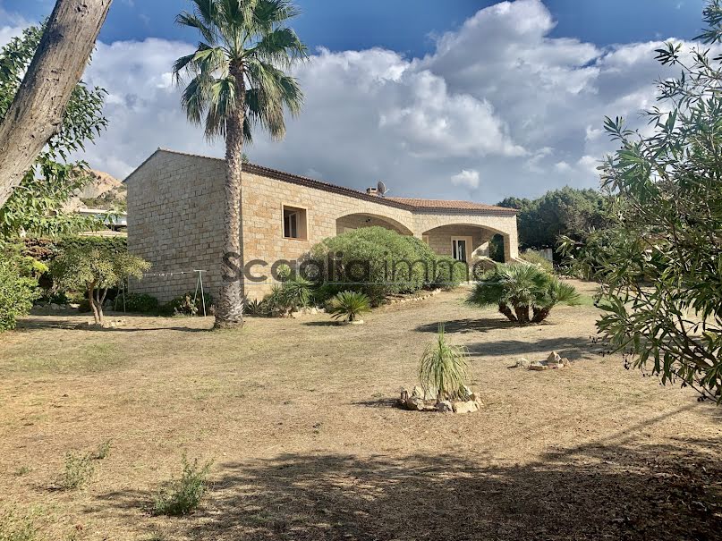 Vente villa 3 pièces 117 m² à Sartene (20100), 885 000 €