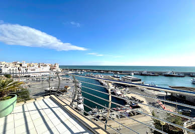 Appartement avec terrasse et piscine 7