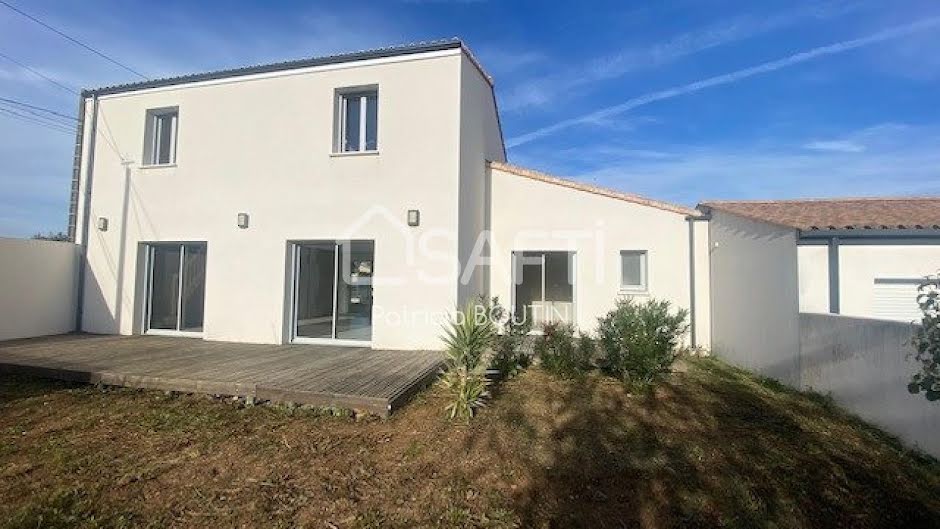 Vente maison 5 pièces 145 m² à Niort (79000), 349 000 €