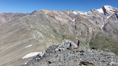 Ascending some peaks from Laudan pass