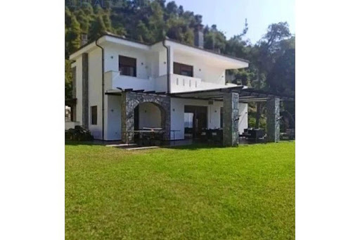 Villa 1