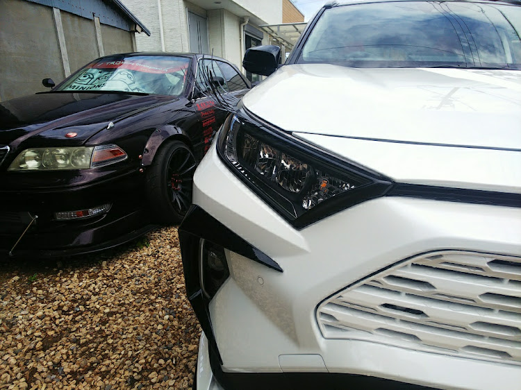 RAV4のきゃりーぱみゅぱみゅ・目力アップ・つけまつける・女子力アップ・愛車カスタムエピソードに関するカスタム事例の投稿画像3枚目