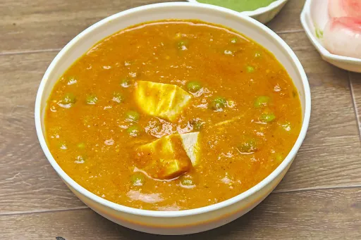 Matar Paneer