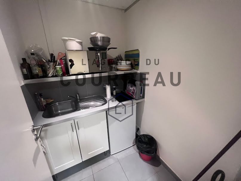 Location  locaux professionnels  30 m² à Montpellier (34000), 726 €