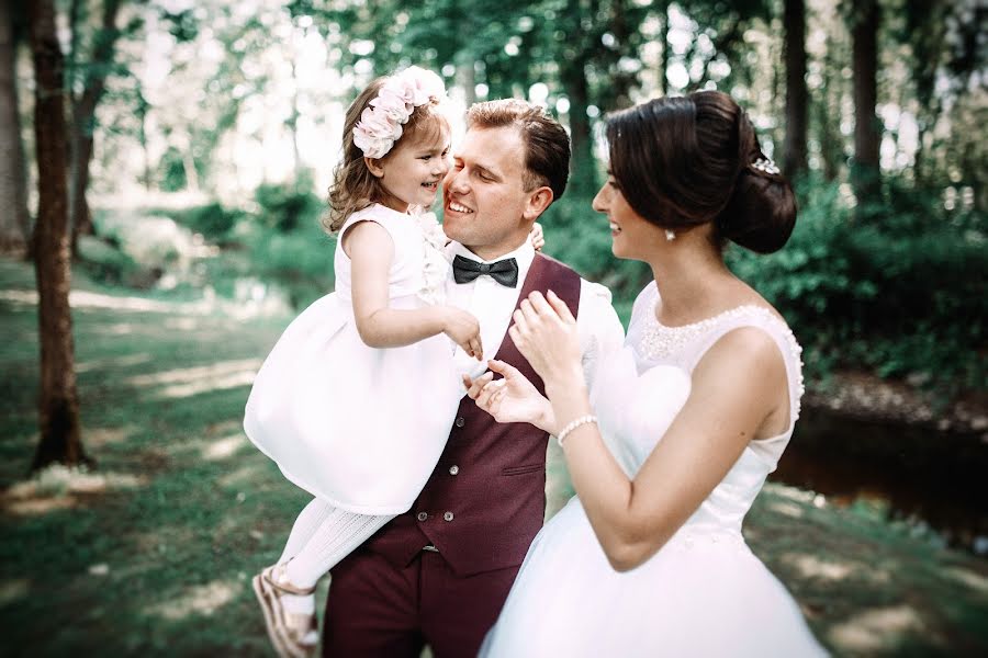 Fotógrafo de bodas Yuliya Normantas (julianormantas). Foto del 4 de abril 2019