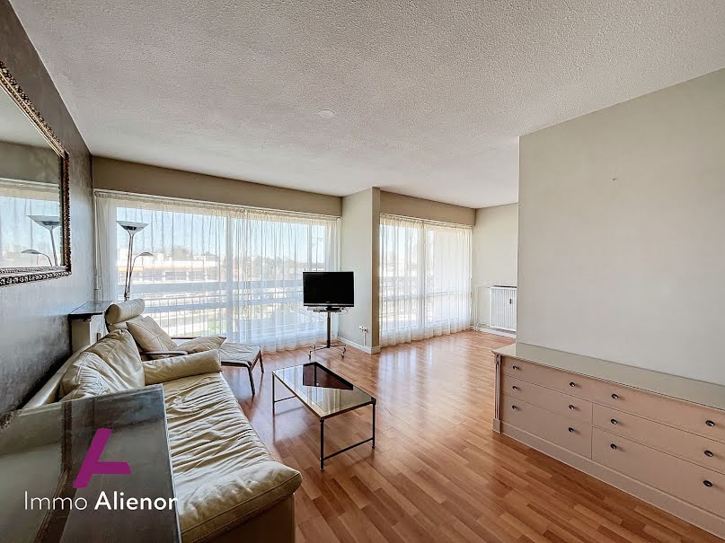 Vente appartement 4 pièces 83 m² à Blanquefort (33290), 274 000 €