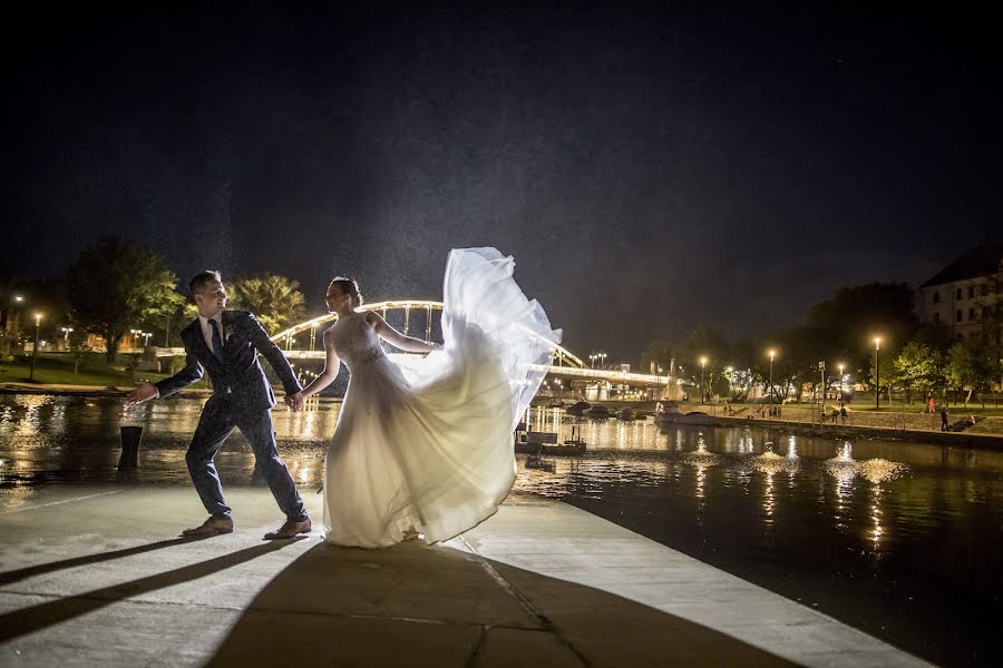 Wedding photographer Ákos Erdélyi (erdelyi). Photo of 8 August 2017