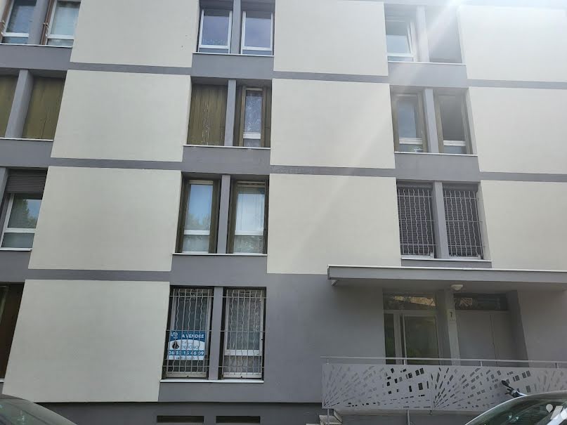 Vente appartement 4 pièces 70 m² à Marseille 12ème (13012), 99 000 €