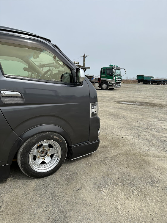 ハイエースバンのTHE  HOKKAIDO・TW-STYLE・あなたの車へのこだわりは？・ピカールエクストラポリッシュ・重トレに関するカスタム事例の投稿画像1枚目