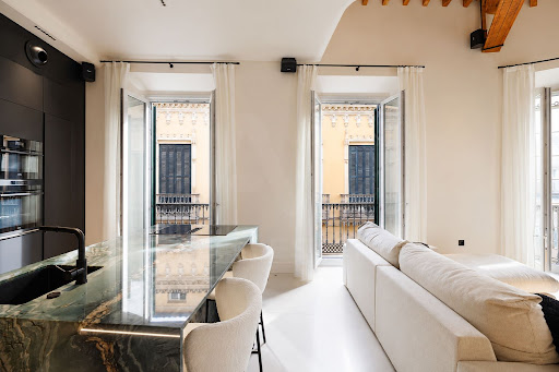 Apartment 4