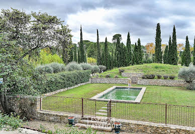 Maison avec piscine 1