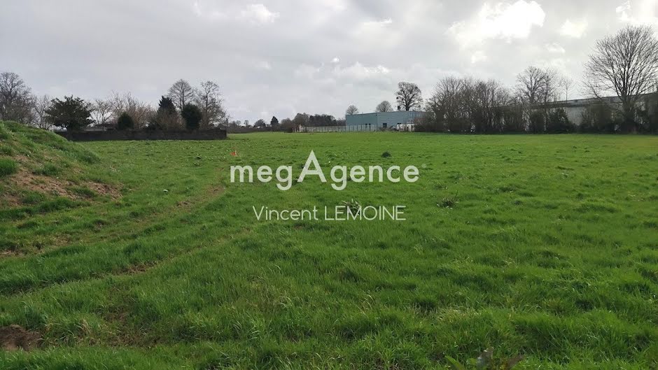 Vente terrain  1610 m² à Saint-Hilaire-du-Harcouët (50600), 66 000 €