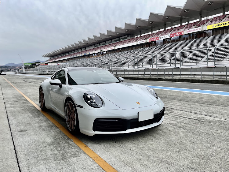 911 クーペの富士スピードウェイ・赤旗中断・過保護に関するカスタム事例の投稿画像2枚目