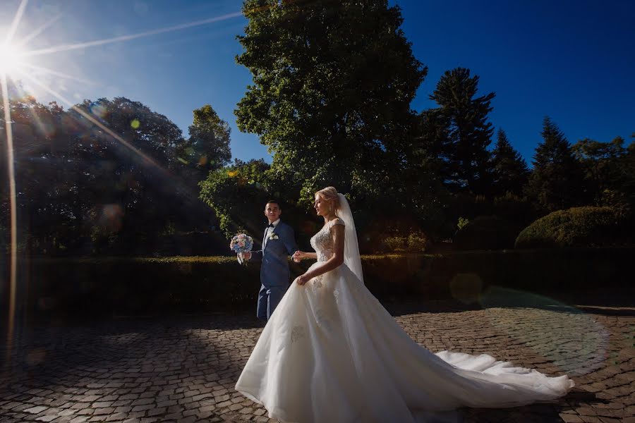 Photographe de mariage Miroslav Bugir (buhir). Photo du 26 septembre 2019