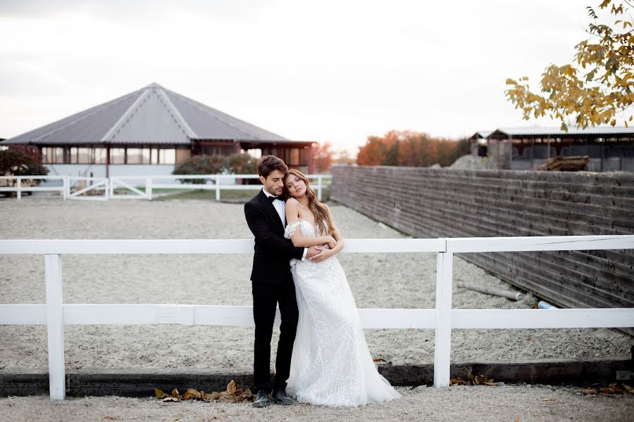 Fotógrafo de casamento Maksym Ilhov (ilgov). Foto de 2 de novembro 2021