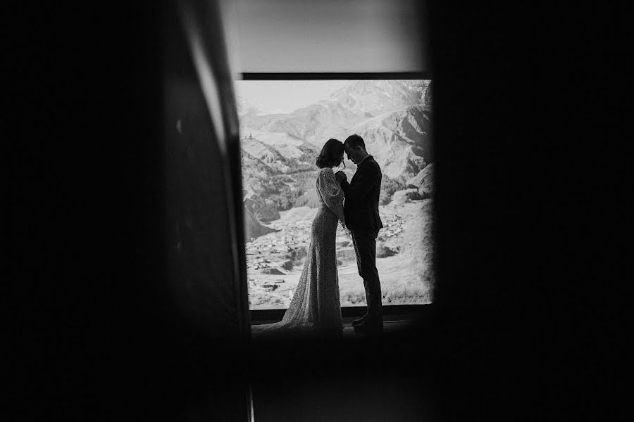婚禮攝影師Olesia Solodrai（asyawolf）。2019 10月31日的照片
