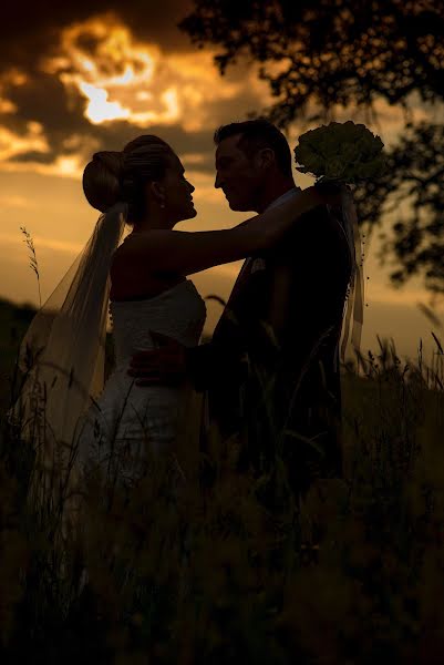 Wedding photographer Tom River (tomriver). Photo of 13 June 2015