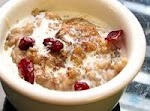 Crockpot Oatmeal With Dried Cranberries was pinched from <a href="http://southernfood.about.com/od/breakfastrecipes/r/r80530c.htm" target="_blank">southernfood.about.com.</a>