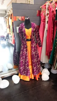 Aarti Designer Boutique photo 3