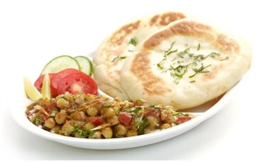 Matar Kulcha