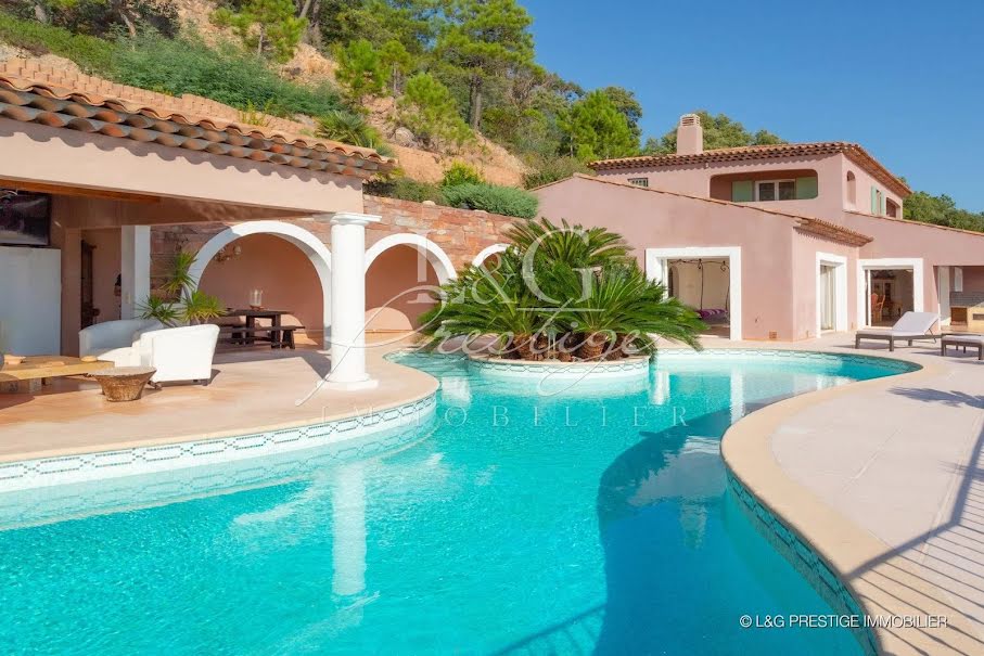 Vente villa 7 pièces 370 m² à Theoule-sur-mer (06590), 7 950 000 €