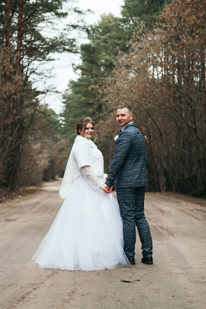 Fotógrafo de casamento Irina Ezheleva (ezhelevairina). Foto de 5 de abril 2020