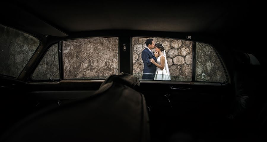 Fotografo di matrimoni Salva Ruiz (salvaruiz). Foto del 10 agosto 2017