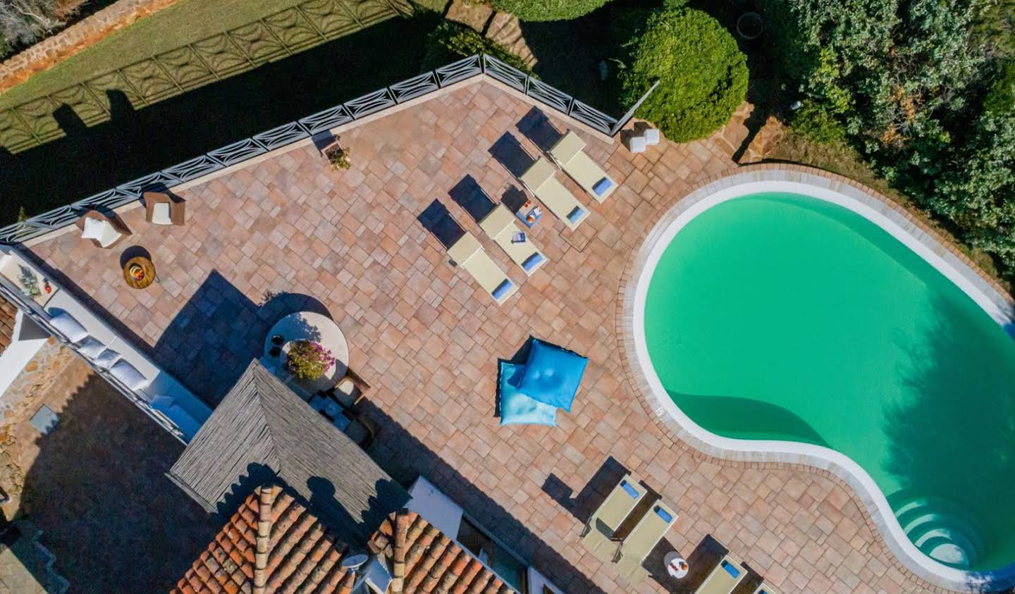 Villa avec piscine et terrasse Olbia