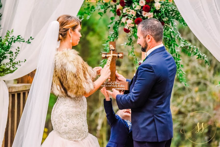 Fotógrafo de casamento Kara Brown (karabrown). Foto de 9 de setembro 2019