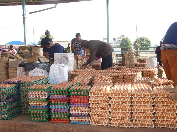 Traders at the Wangige egg market on January 21, 2019