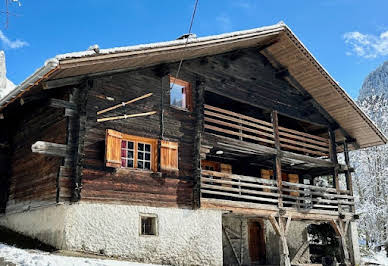 Chalet with terrace 18