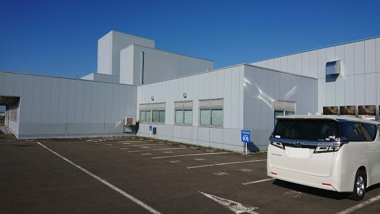 Factory Osaruさんが投稿した大型貨物・個人輸入・通関手続・タイヤ交換に関するカスタム事例の投稿画像2枚目