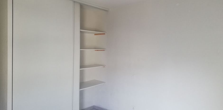 Location  appartement 2 pièces 40.6 m² à Avignon (84000), 555 €