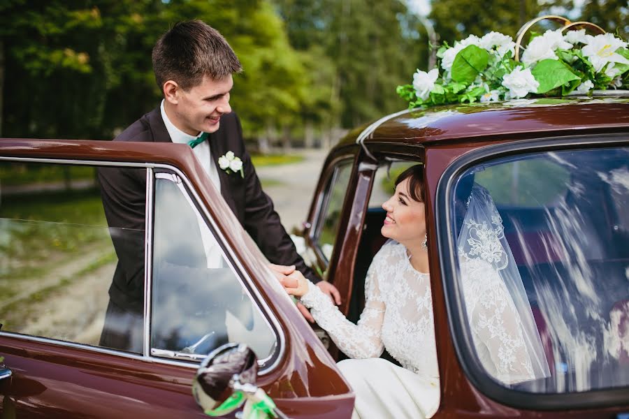 Fotógrafo de bodas Yuliya Tarasova (yuliatarassi1111). Foto del 27 de junio 2016