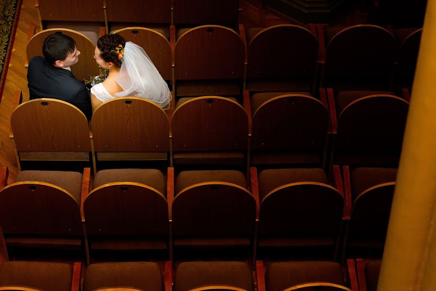 Fotografo di matrimoni Oleg Velichko (ovelichko). Foto del 11 aprile 2015