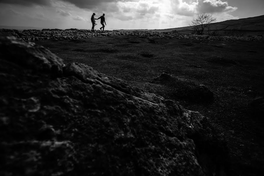 Fotografo di matrimoni Verity Sansom (veritysansompho). Foto del 6 maggio 2016