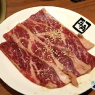 牛角日式炭火燒肉(台南南紡店)