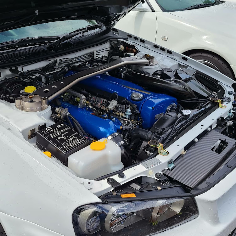 スカイライン GT-RのRを嗜む💕・武漢肺炎に負けるな・残暑お見舞い申し上げますに関するカスタム事例の投稿画像3枚目