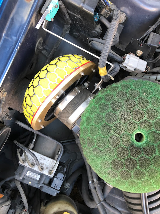 インプレッサ WRX STIのエアクリ・塗装ハゲに関するカスタム事例の投稿画像2枚目