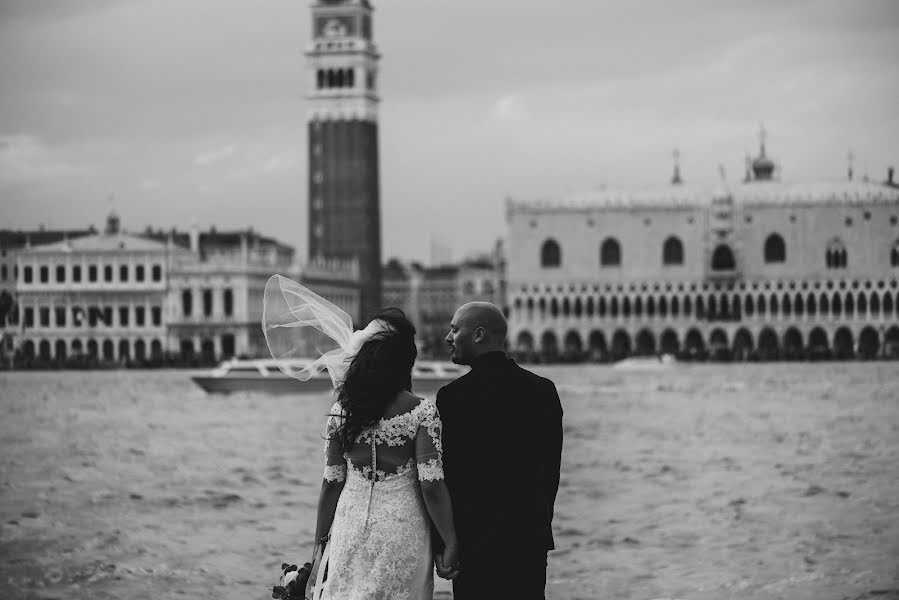 Fotógrafo de casamento Filip Gržinčić (dialf). Foto de 16 de janeiro 2018