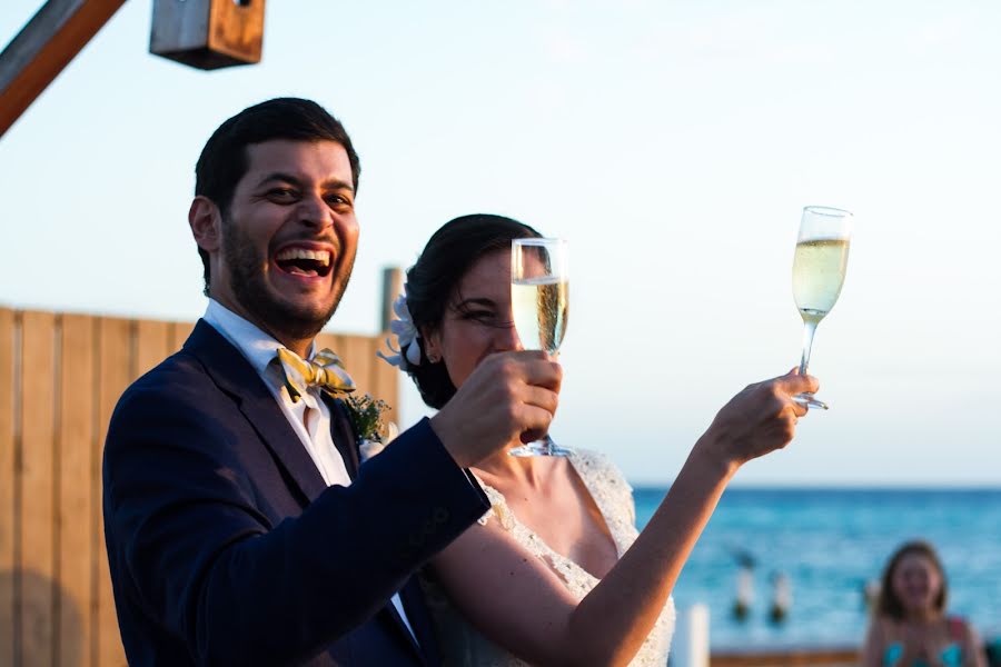 Fotografo di matrimoni Mariana Matos Zerpa (marianamzerpa). Foto del 21 marzo 2019